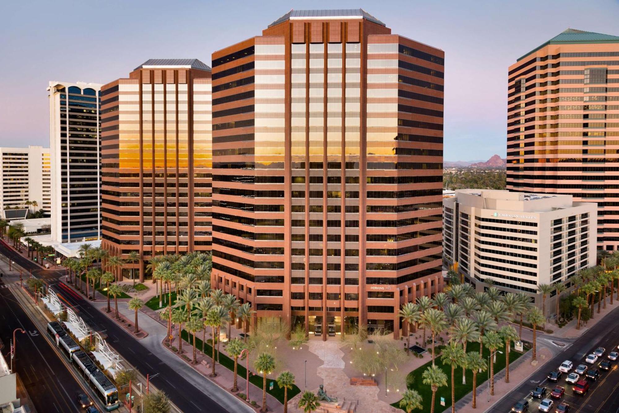 Embassy Suites By Hilton Phoenix Downtown North Екстериор снимка